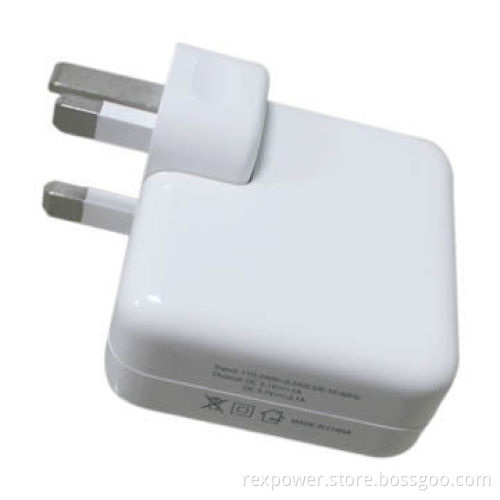 Mobile Phone Chargers with 100-240V AC Input Range, 5V DC/1A Output